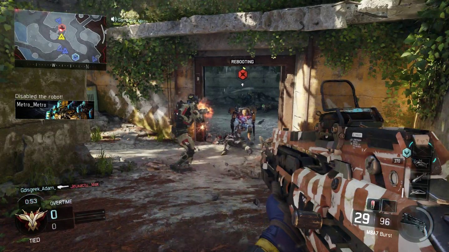 Call of Duty: Black Ops 3Im neuen Modus »Safeguard« müssen wir je nach Team einen Roboter ausschalten oder beschützen.