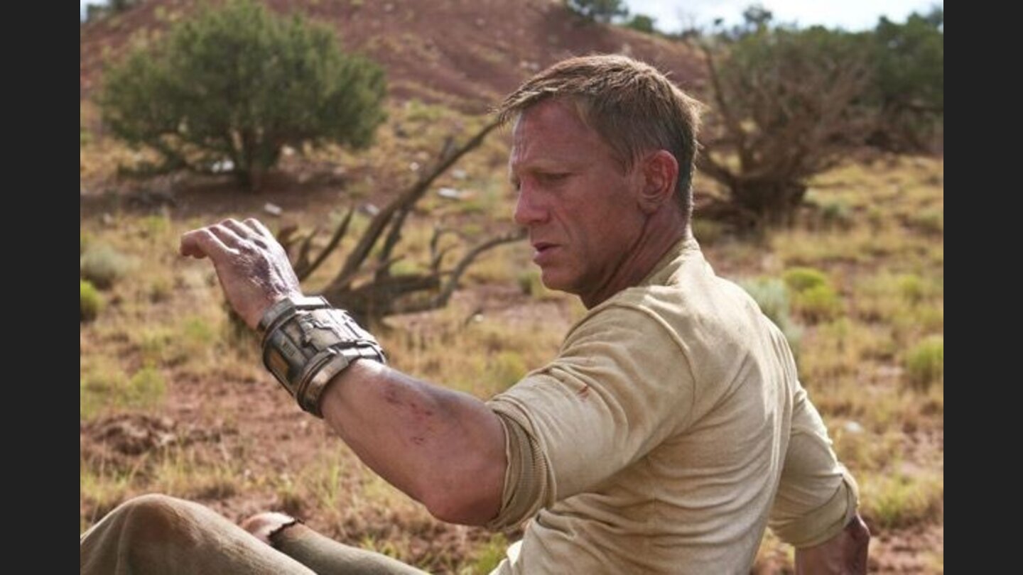 Cowboys + Aliens Regisseur Jon Favreau setzt sich gegen das Studio durch, den Film nicht in 3D zu drehen. Begründung? Western sollten in 2D und klassischem Filmmaterial gedreht werden. (Paramount Pictures Germany)