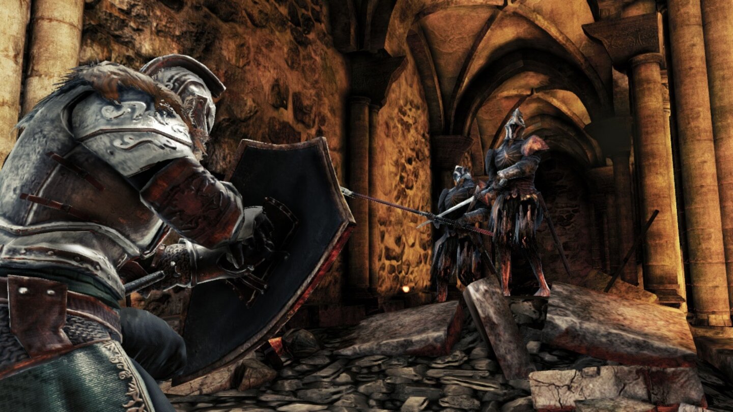 Dark Souls 2Dark Souls hat seinen ganz eigenen visuellen Stil, aber machen wir uns nichts vor: technisch ist es nach wie vor rückständig.