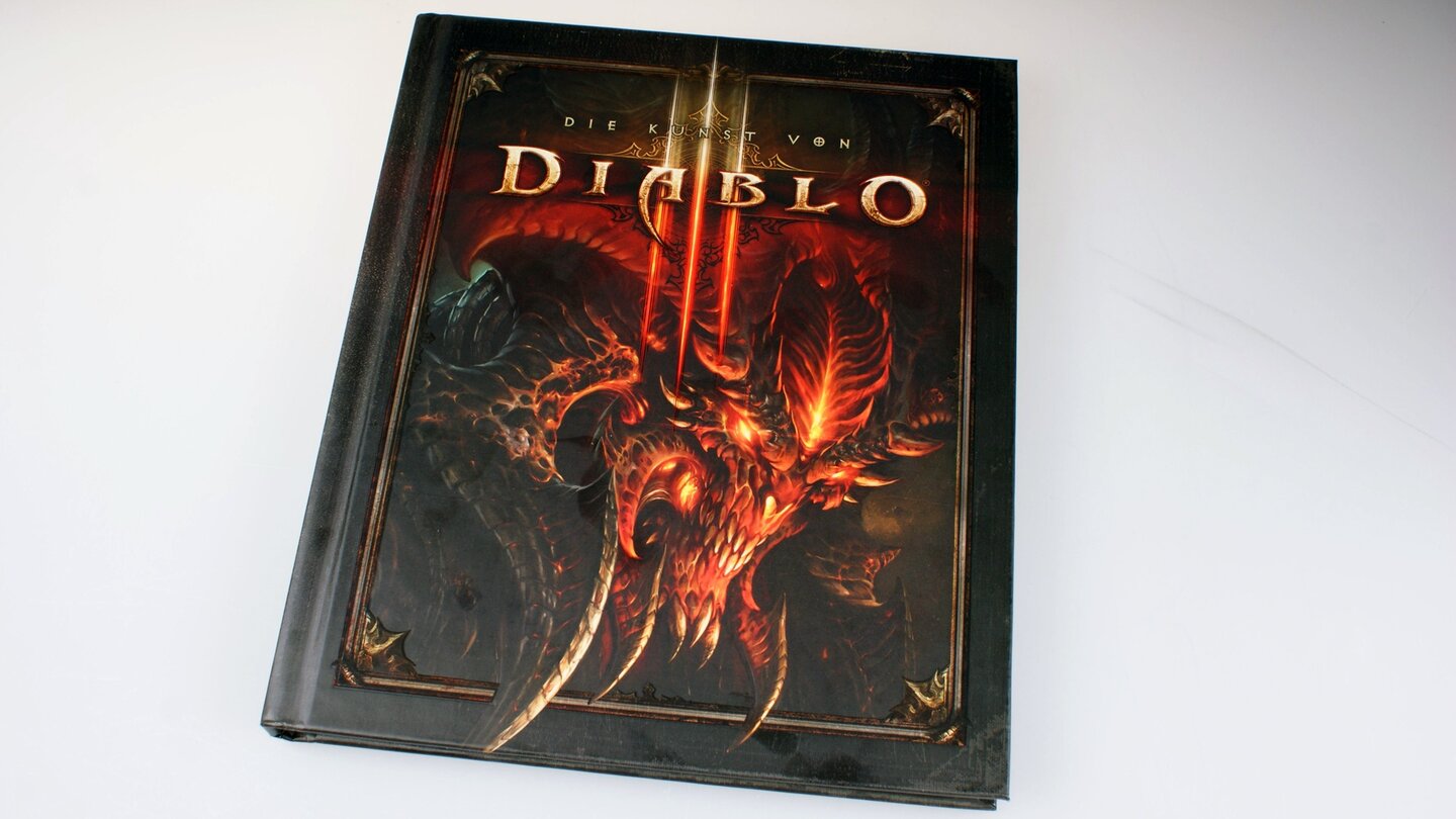 Diablo 3 - Die Collector's Edition ausgepacktKeine gute Collector's Edition ohne Artbook.