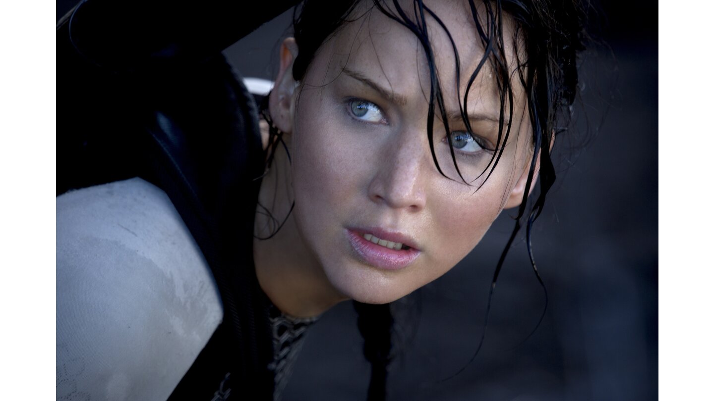 Die Tribute von Panem 2: Catching Fire Jennifer Lawrence war anscheinend ziemlich hingebungsvoll bei der Sachen: Durch einen Unfall am Set war sie sechs Tage lang auf einem Ohr taub.