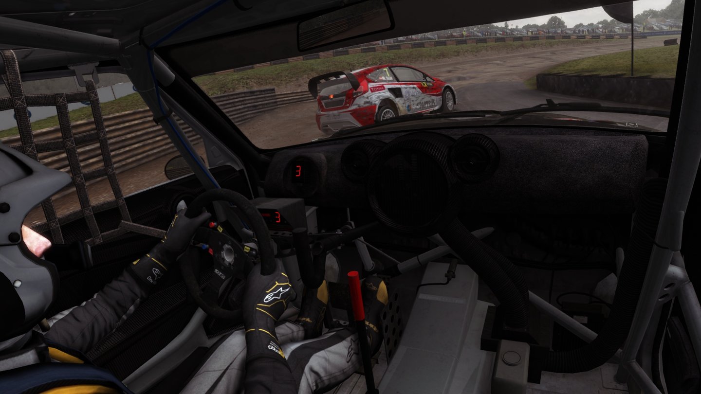 Dirt RallySpektakuläre Drifts, Kopf an Kopf mit der Konkurrenz – das ist der Rallycross-Modus.