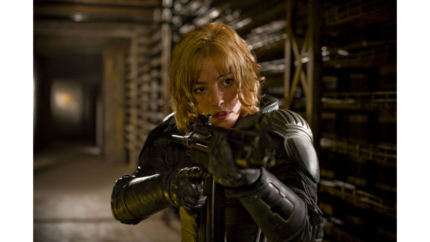 Dredd 3D Olivia Thirlby spielt die Judge-Rekrutin Cassandra Anderson – und soll (ohne Helm) das menschlichere Gegenstück zum gnadenlosen Dredd darstellen.