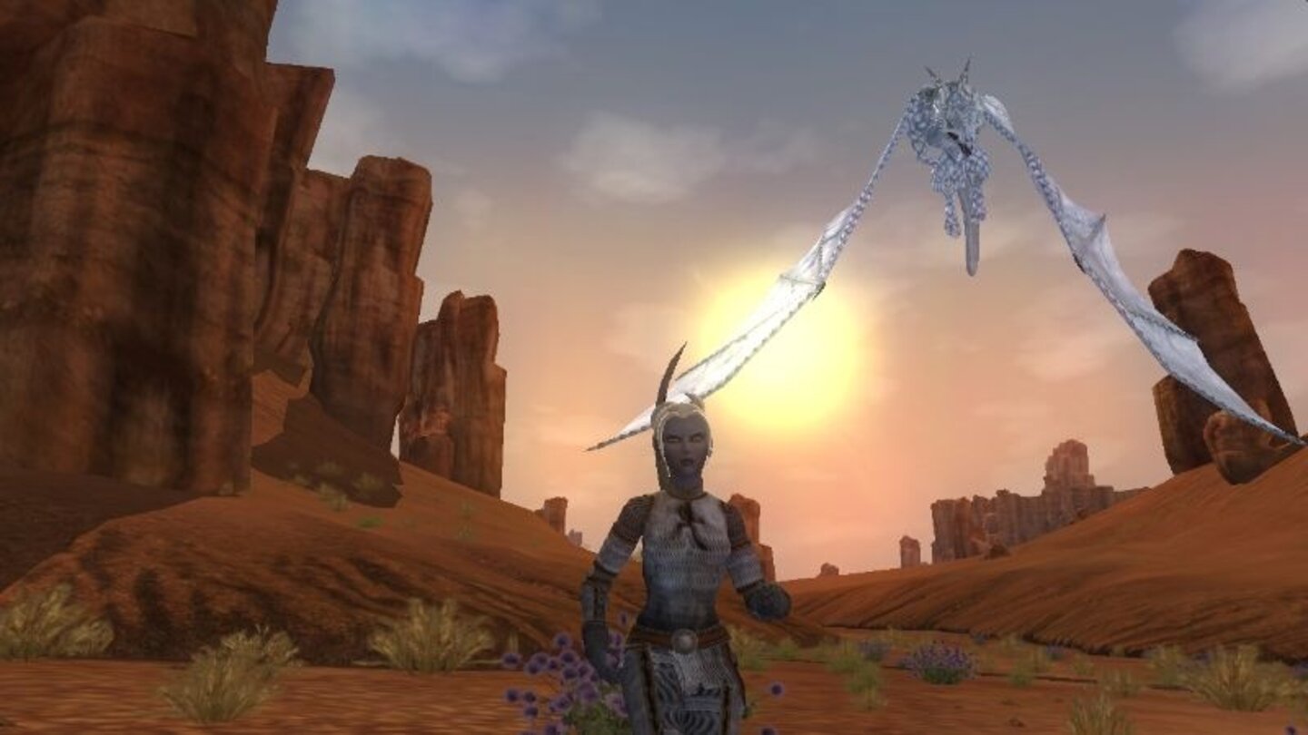 Everquest 2: Wüste der Flammen - dark elf running from Siyamak the dragon1120206863461