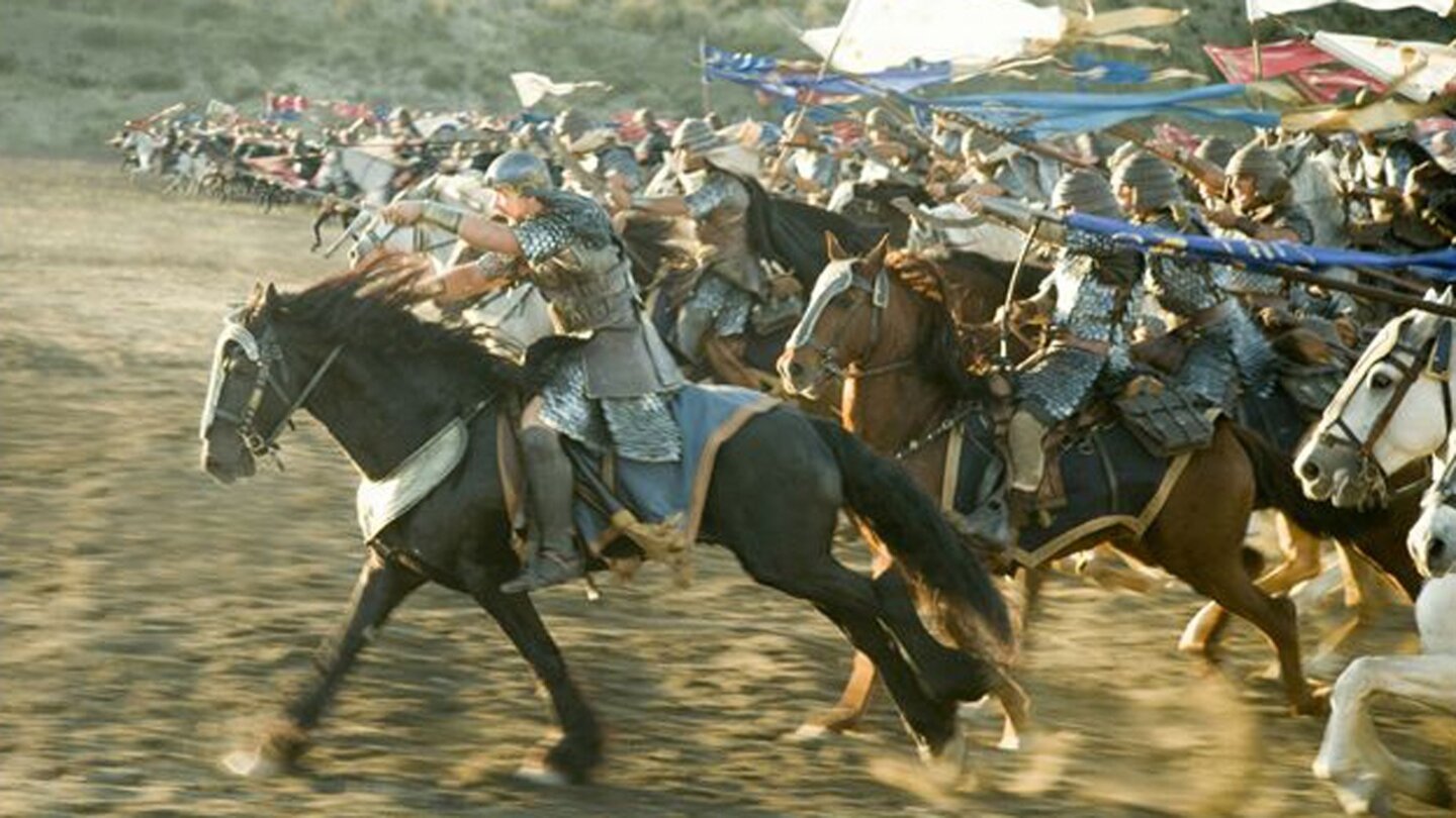 Exodus: Götter und KönigeZum Auftakt des Films führen Ramses (Joel Edgerton) und Moses (Christian Bale) die Ägypter gegen die Hethiter in die Schlacht.