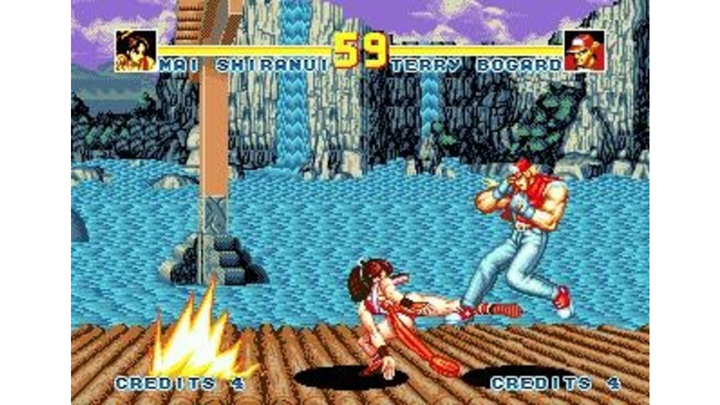 Mai Shiranui hitting Terry Bogard