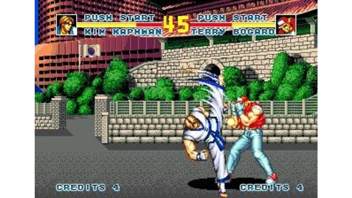 Terry Bogard blocking Kim Kaphwan