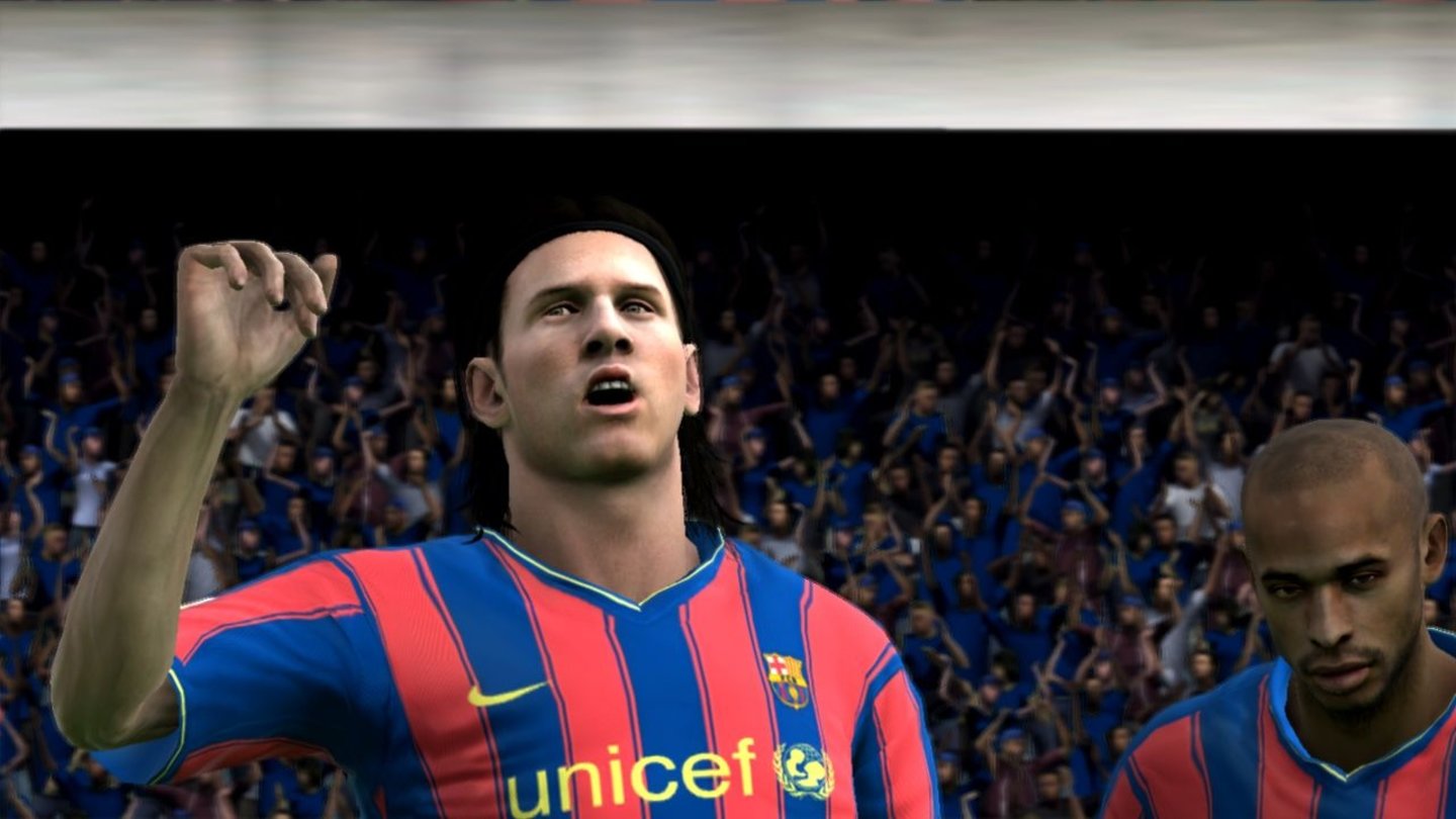 FIFA 10Auch FIFA 10 kann durch realistische und schön animierte Spielermodelle in den Zwischenszenen überzeugen.
