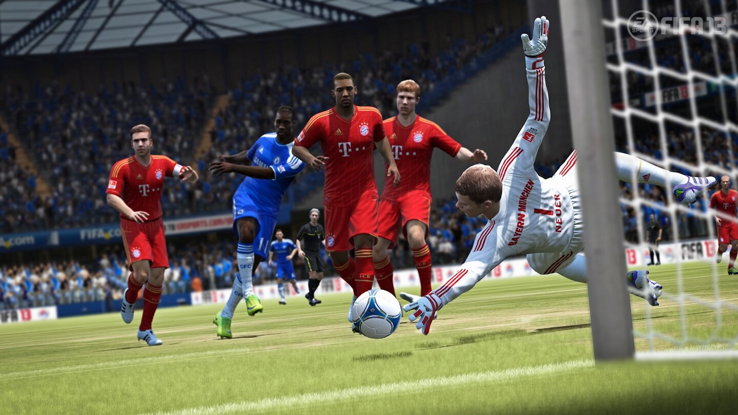 FIFA 13Die Torhüter sind besser, in der spielbaren Version aber noch nicht optimal.