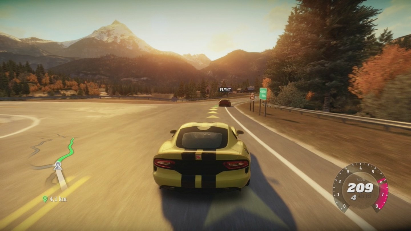 Forza HorizonOptisch ist Forza Horizon eines der hübschesten Rennspiele dieser Generation geworden. Die Licht- und Partikeleffekte ließen uns beim Test teilweise die Kinnlade herunterklappen.