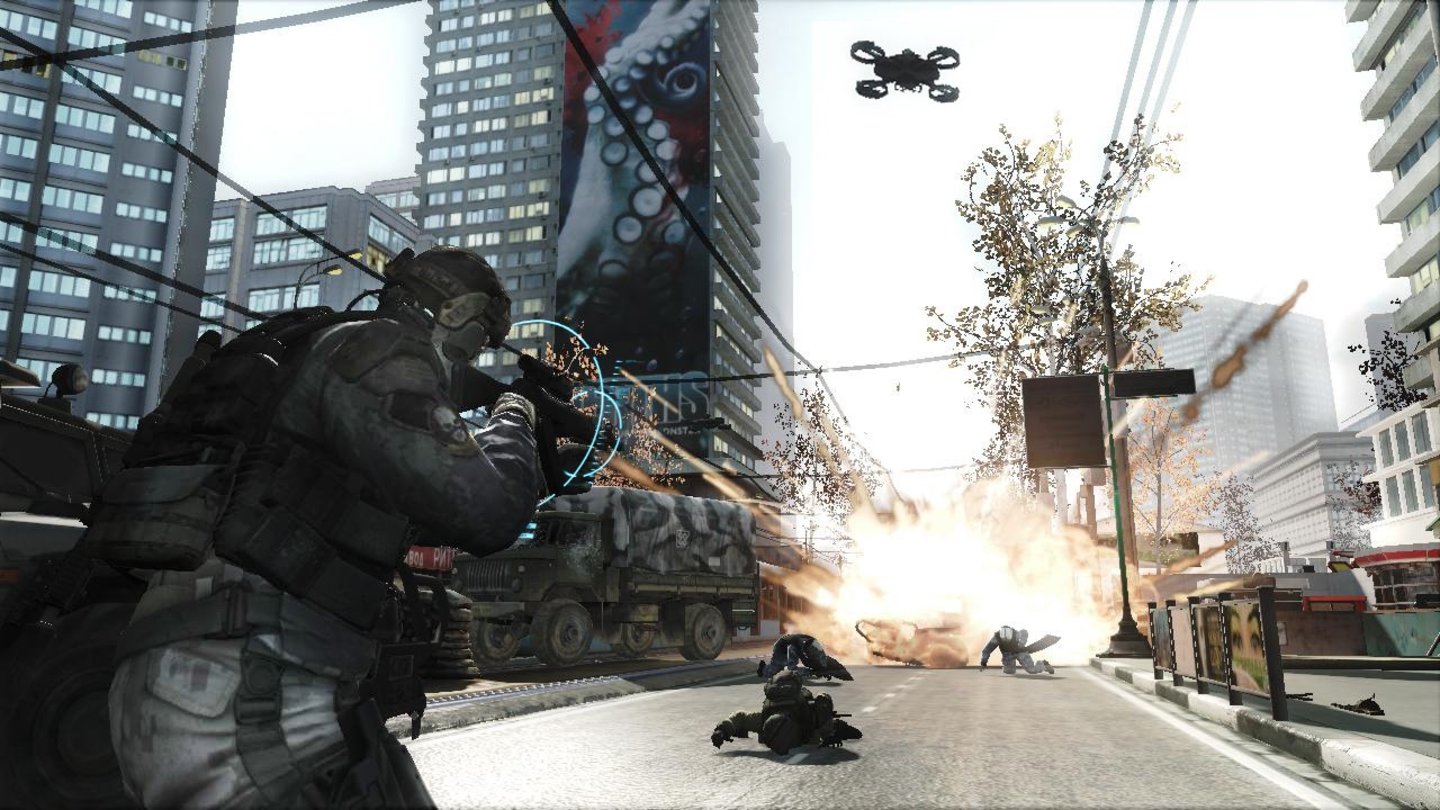 Ghost Recon: Future SoldierWährend wir uns vorankämpfen, beobachtet die Drohne von oben die Lage.