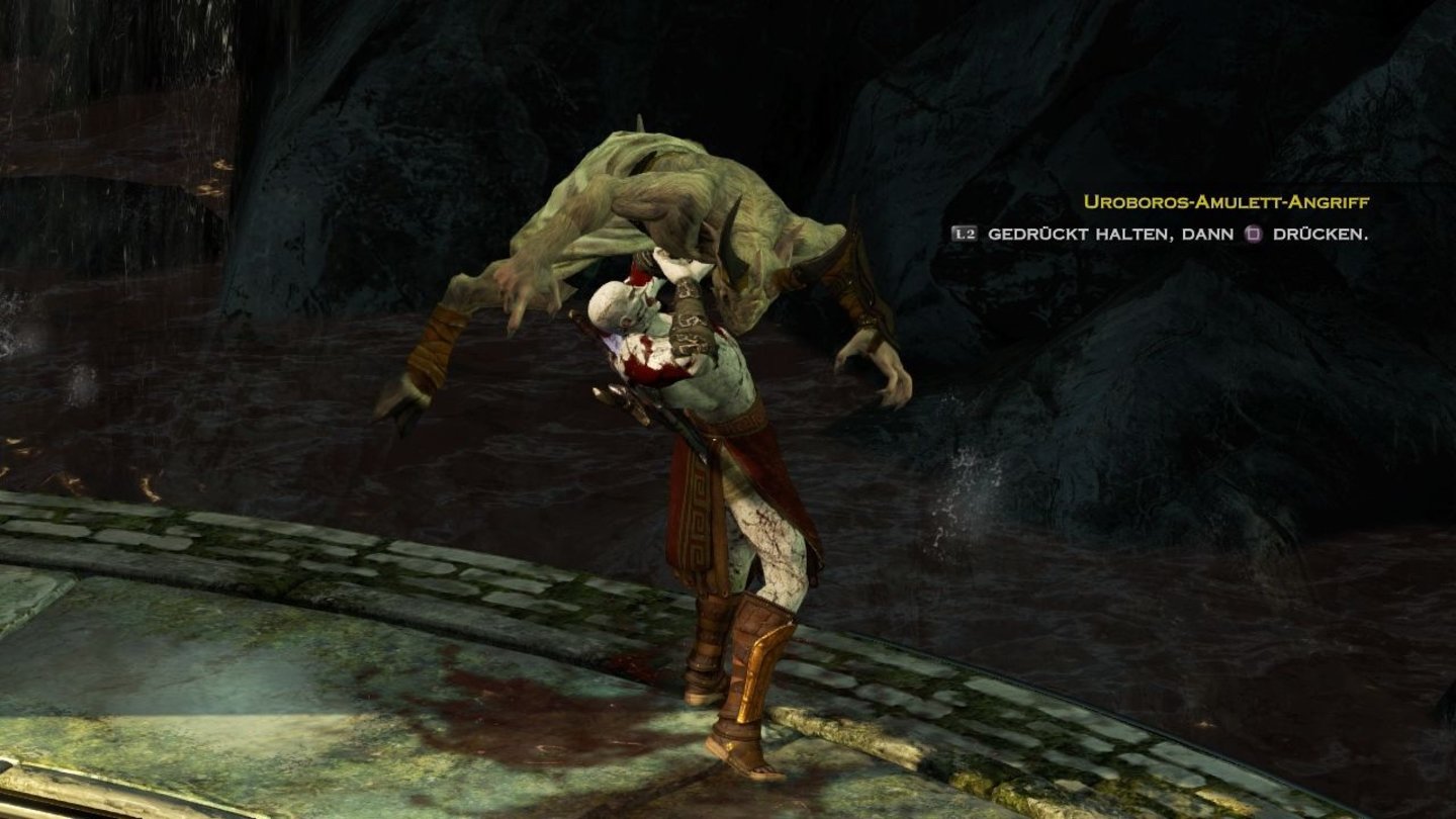 God of War: AscensionGeschwächte Gegner packt Kratos wie gewohnt, um einen seiner Finishing Moves auszuführen.