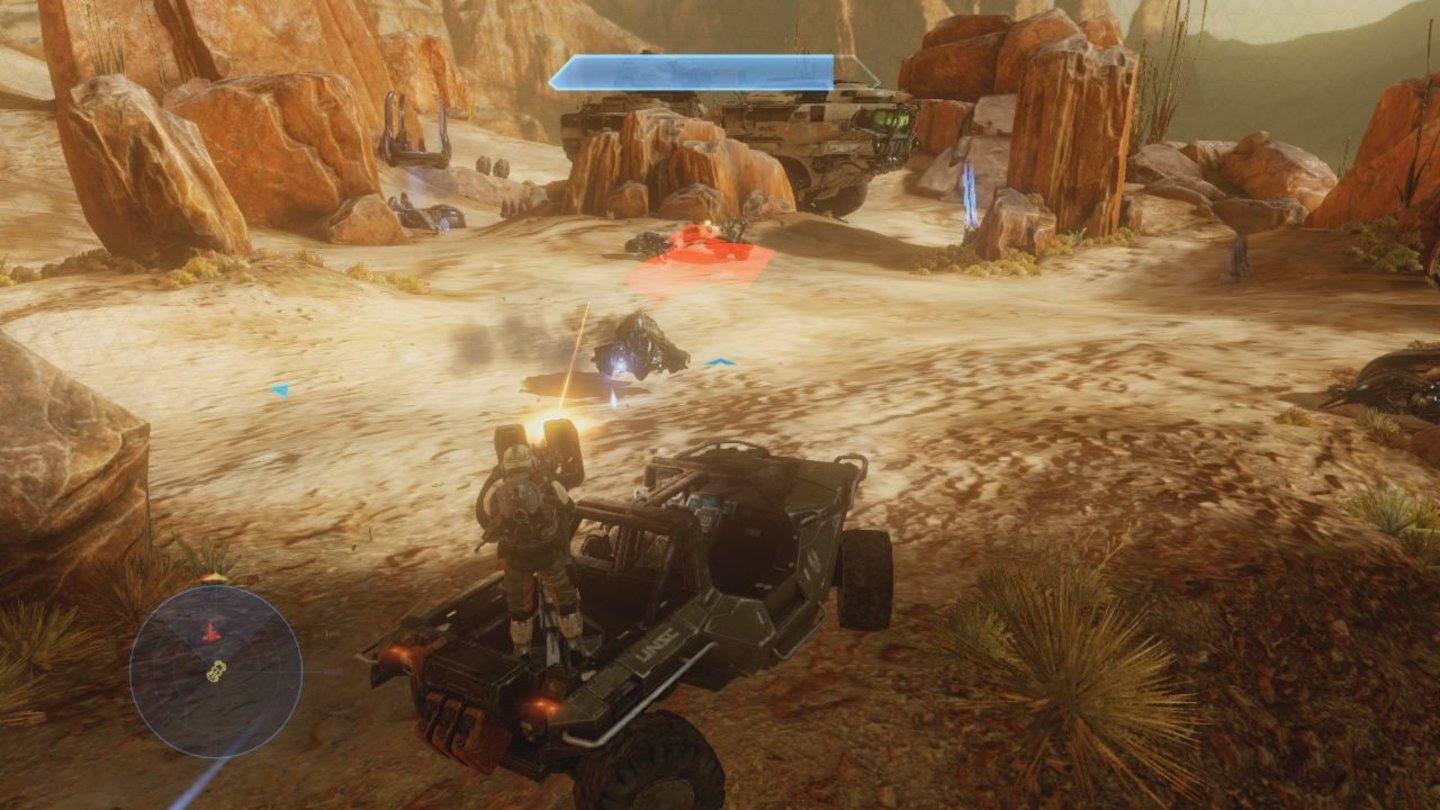 Halo 4Steigt ihr in den Warthog, entern die KI-Marines automatisch Geschütz und Beifahrersitz.