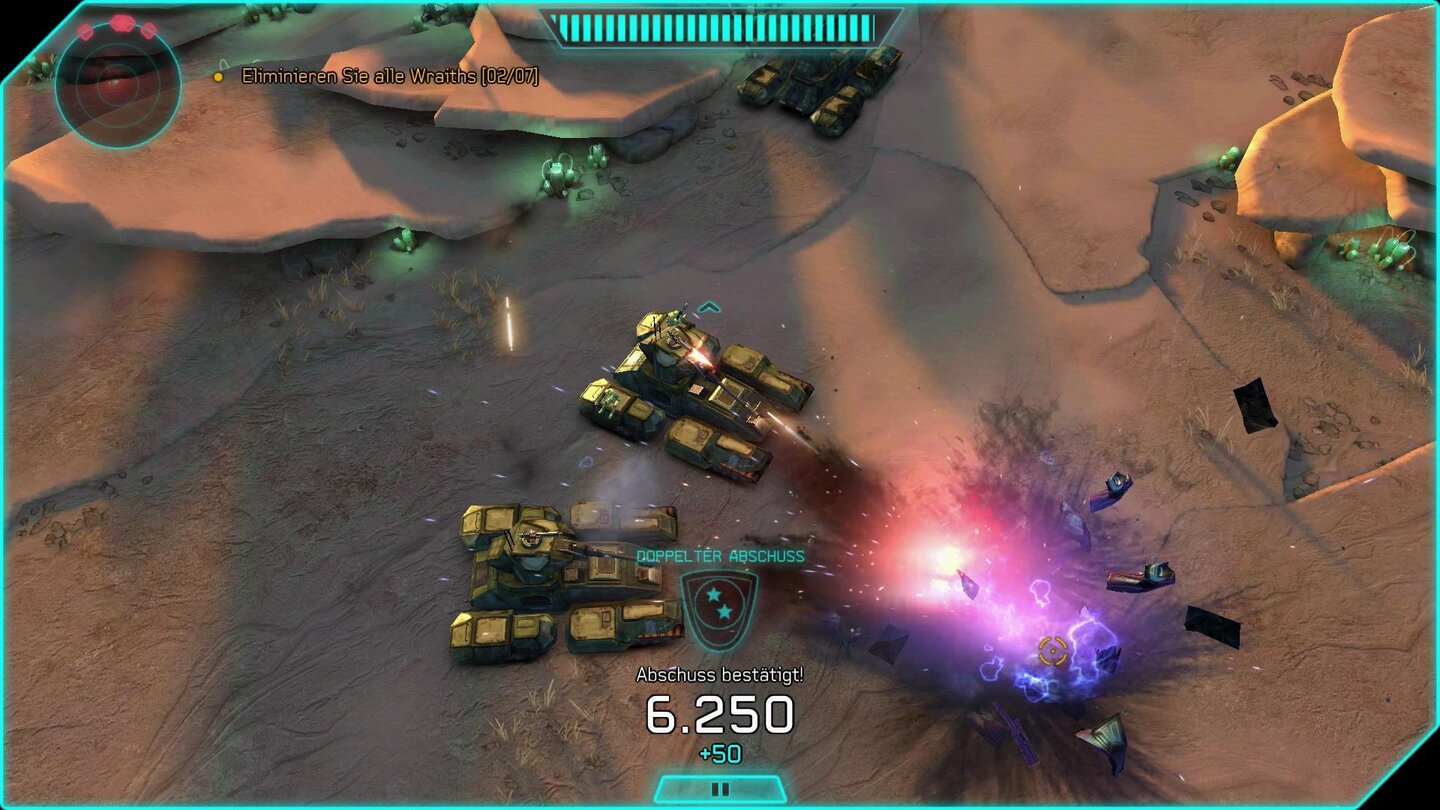 Halo: Spartan AssaultGemeinsam mit KI-Kameraden nehmen wir als Pilot eines Scorpion-Panzers einen gegnerischen Wraith aufs Korn.