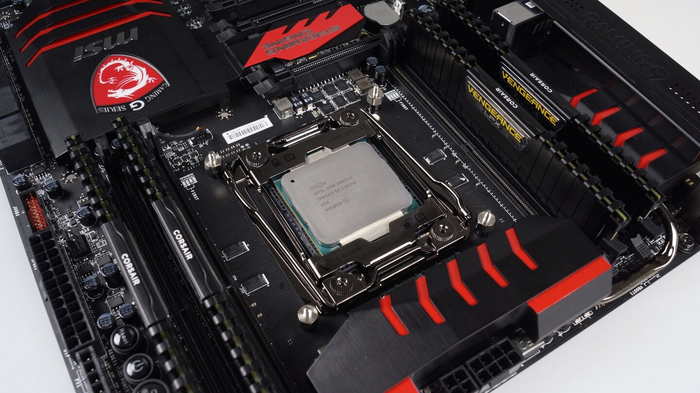 Der Intel Core i7 5960X auf dem MSI X99S Gaming 9 AC-Mainboard, das wir für unseren Test verwendet haben.