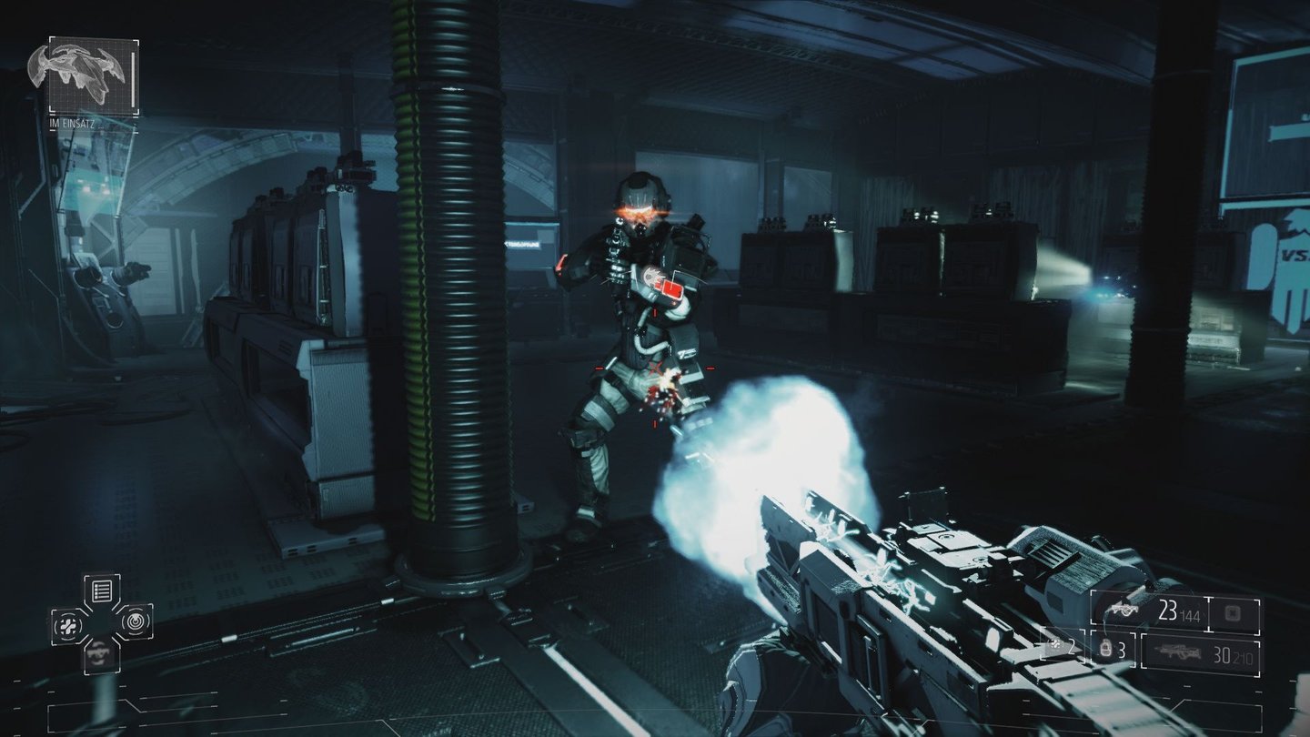 Killzone: Shadow Fall - Eigene ScreenshotsAuf einem vermeintlich verlassenem Raumschiff lässt die dynamische Beleuchtung ihre Muskeln spielen.