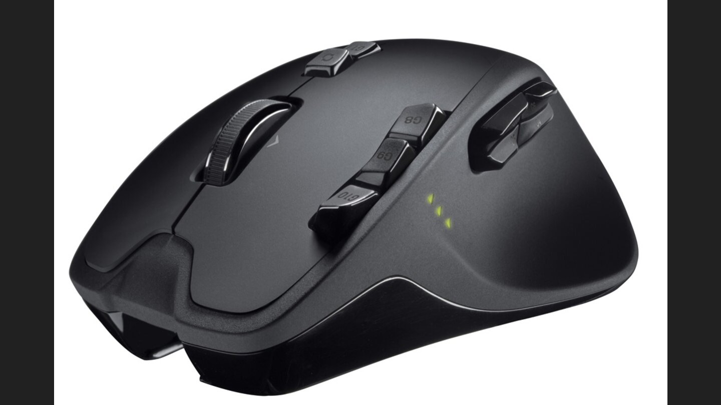 Die Logitech G700 verfügt über insgesamt 12 Tasten, die alle frei programmierbar sind.