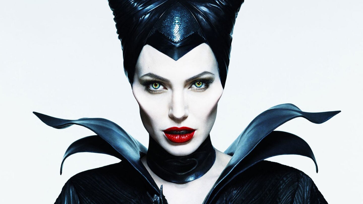 Maleficent (Angelina Jolie)Und damit verlassen wir das Reich der echten Stars und wenden uns den fantastischen Charakteren zu. Im Disneyfilm Maleficent: Die dunkle Fee verkörpert Angelina Jolie die Titelheldin. (Bild: Disney)