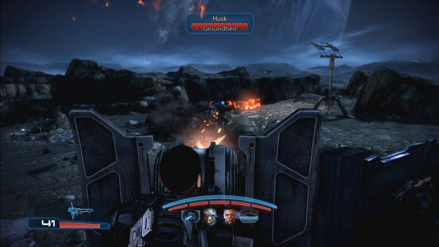 Mass Effect 3Gelegentlich müssen wir an stationären Geschützen müde Moorhuhn-Einlagen meistern. Naja.