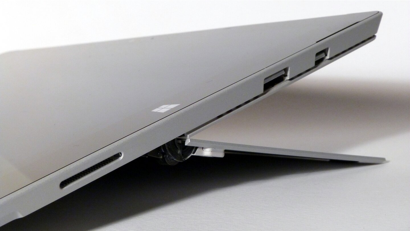 Microsoft Surface Pro 3 - auch sehr flache Winkel sind möglich
