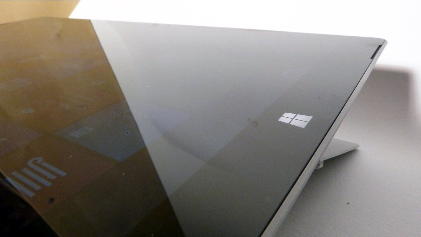 Microsoft Surface Pro 3 - spiegelndes Display