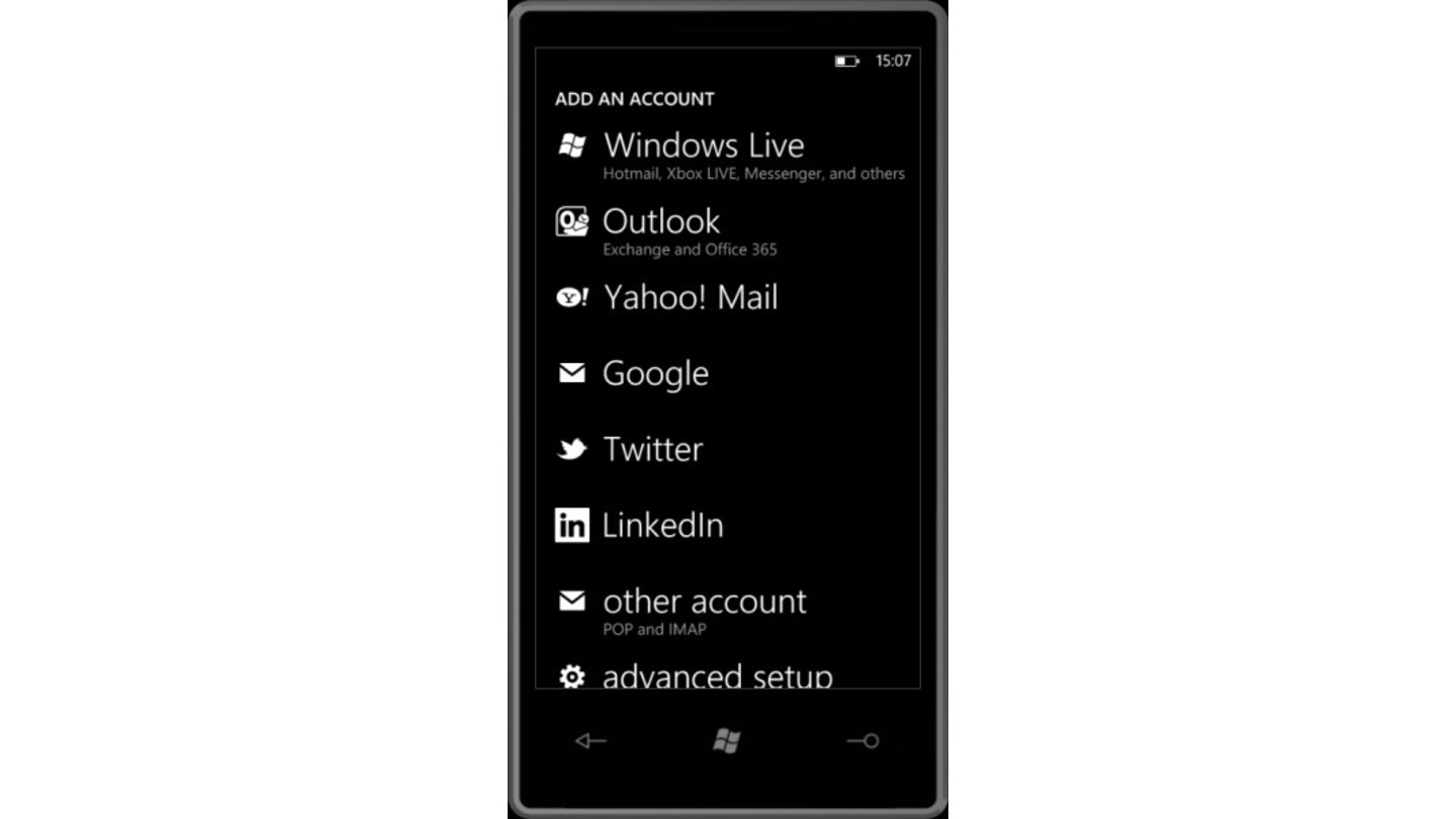 Windows Phone kennt künftig auch LinkedIn- und Twitter-Kontakte - Xing spielt jenseits des großen Teichs noch keine große Rolle.