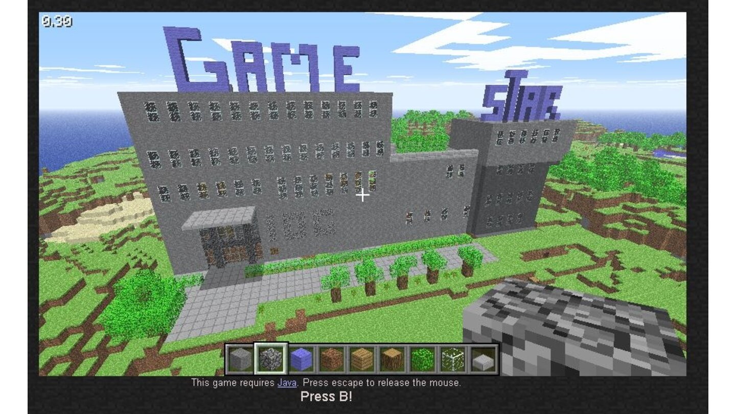 Minecraft - Interaktiv-WettbewerbMaximilian Suiver hat sich architektonisch am echten Redaktionsgebäude orientiert, allerdings hat unser Büroklotz nicht so einen hübschen Schriftzug.