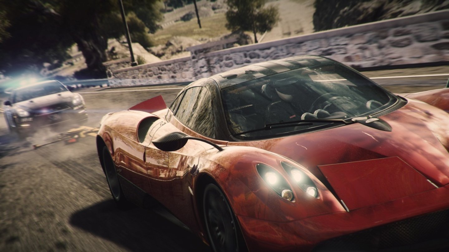 Need for Speed RivalsRivals ist der erste Serienteil, der auch für Xbox One und PS4 erscheint. Die Frostbite-Grafik ist entsprechend aufgebohrt. Spielerisch neu ist die noch stärkere Verschmelzung von Solo- und Multiplayer-Inhalten. So können Solo-Spieler in der offenen Welt spontan in Online-Rennen einsteigen und übernehmen dann beispielsweise die Rolle der Cops, die Jadg auf ihre Raser-Freunde machen. Signifikant: Endlich hat EA wieder die Lizenz für Ferraris, die seit Jahren in Need for Speed fehlten.