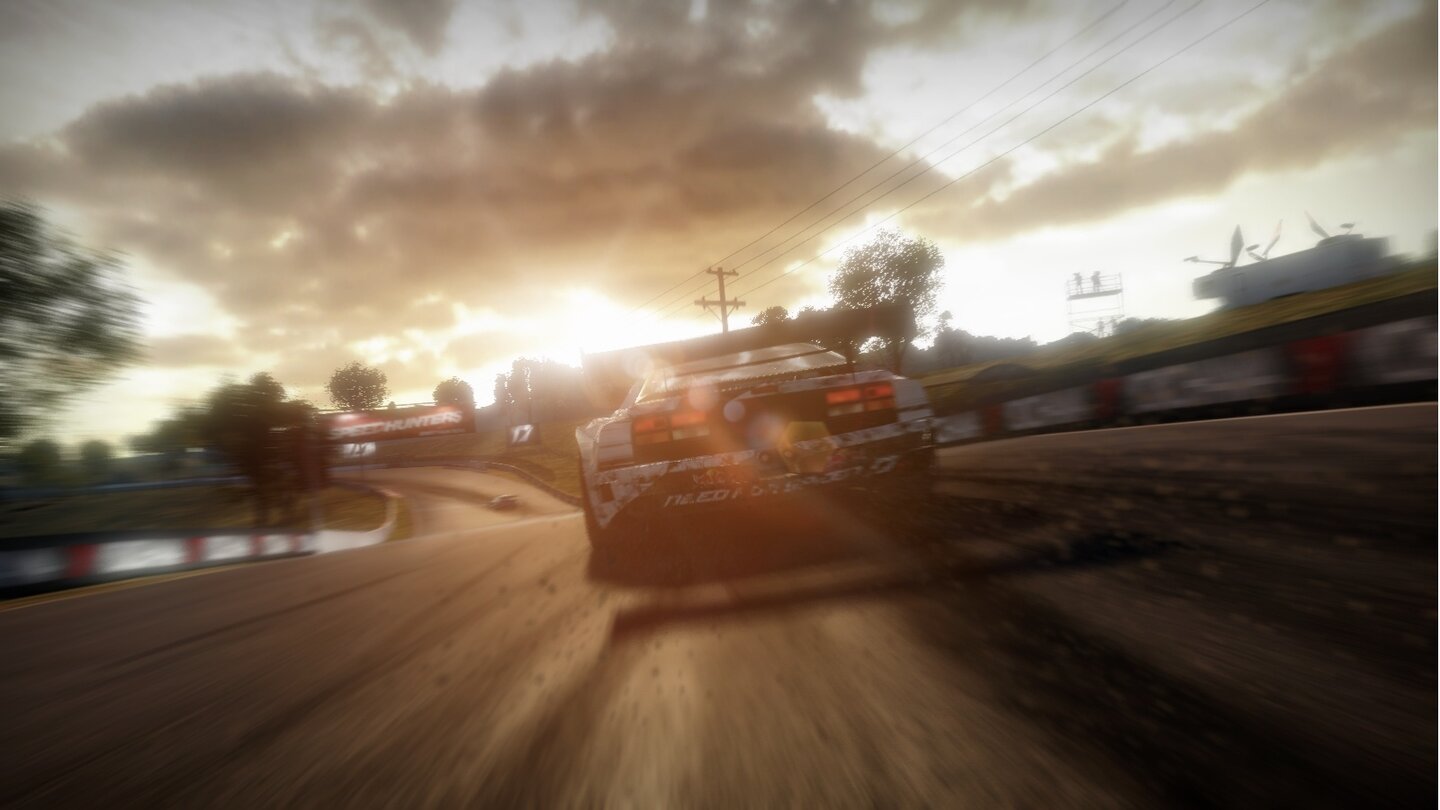 Need for Speed: Shift 2 UnleashedAnders als im Vorgänger finden Rennen nun auch bei Dämmerung ...