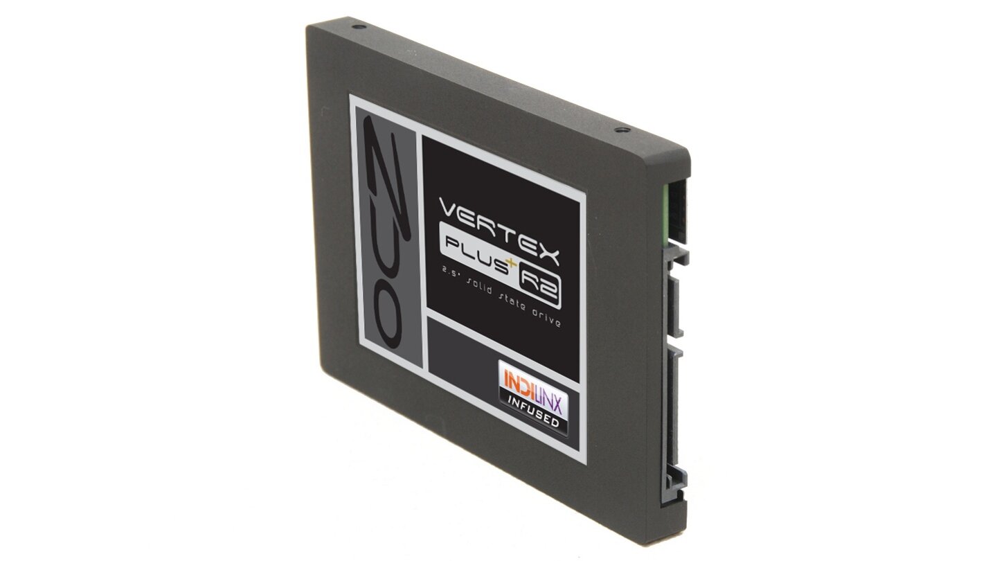 Die OCZ Vertex Plus unterstützt nur SATA2, funktioniert aber auch an SATA3-Anschlüssen. In der Praxis bedeutet das allerdings keinen merkbaren Performance-Verlust.