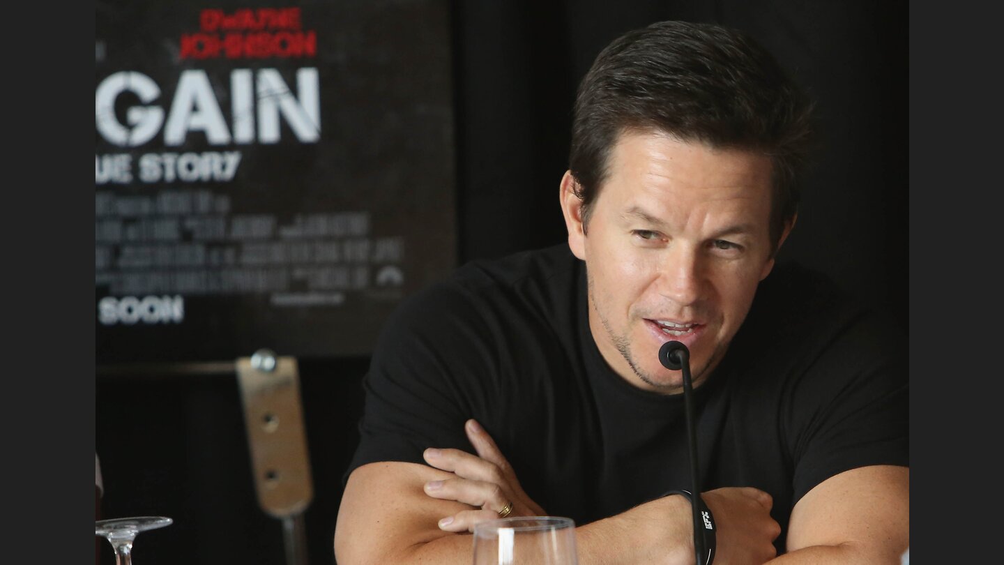 Pain & GainMark Wahlberg gibt sich selber gerne als sehr christlich, lehnt gewalttätige Rollen aber nicht ab. Für Pain & Gain trainierte er, bis er 212 Pfund wog.