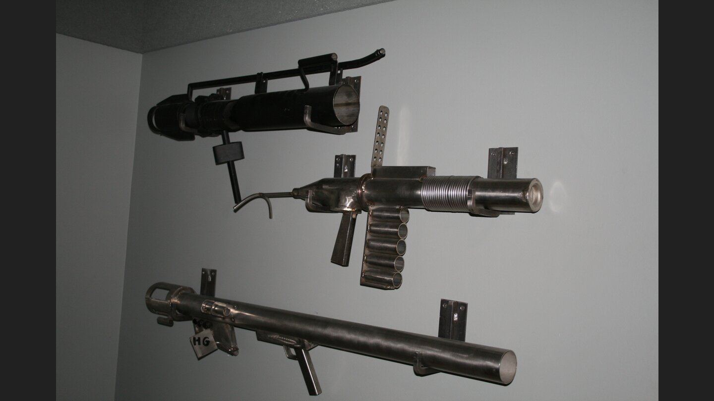 Prototypen der TF2-Waffen.