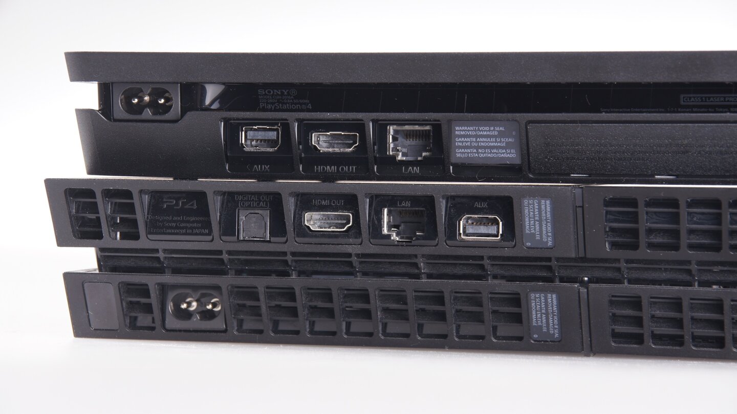 Die Anschlüsse der PS4 Slim sind im Vergleich mit der PS4 von 2013 bis auf den fehlenden optischen Ausgang und die leicht veränderte Anordnung identisch.