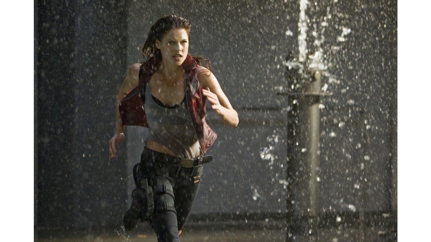 Resident Evil: AfterlifeNein, kein Regen, aber selber Effekt: Eine Dusche muss dran glauben.