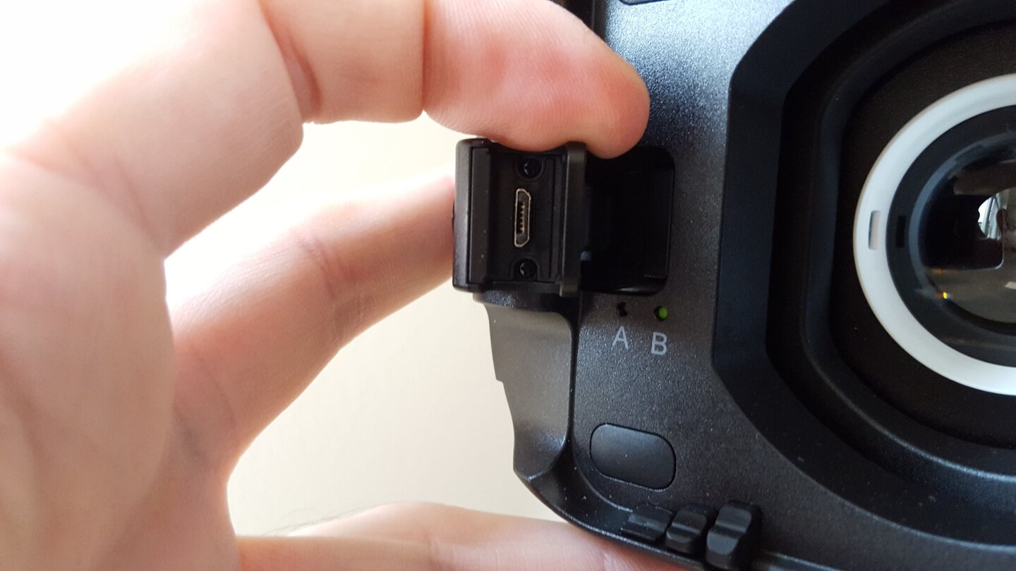 Samsung Gear VR: USB-Anschluss
