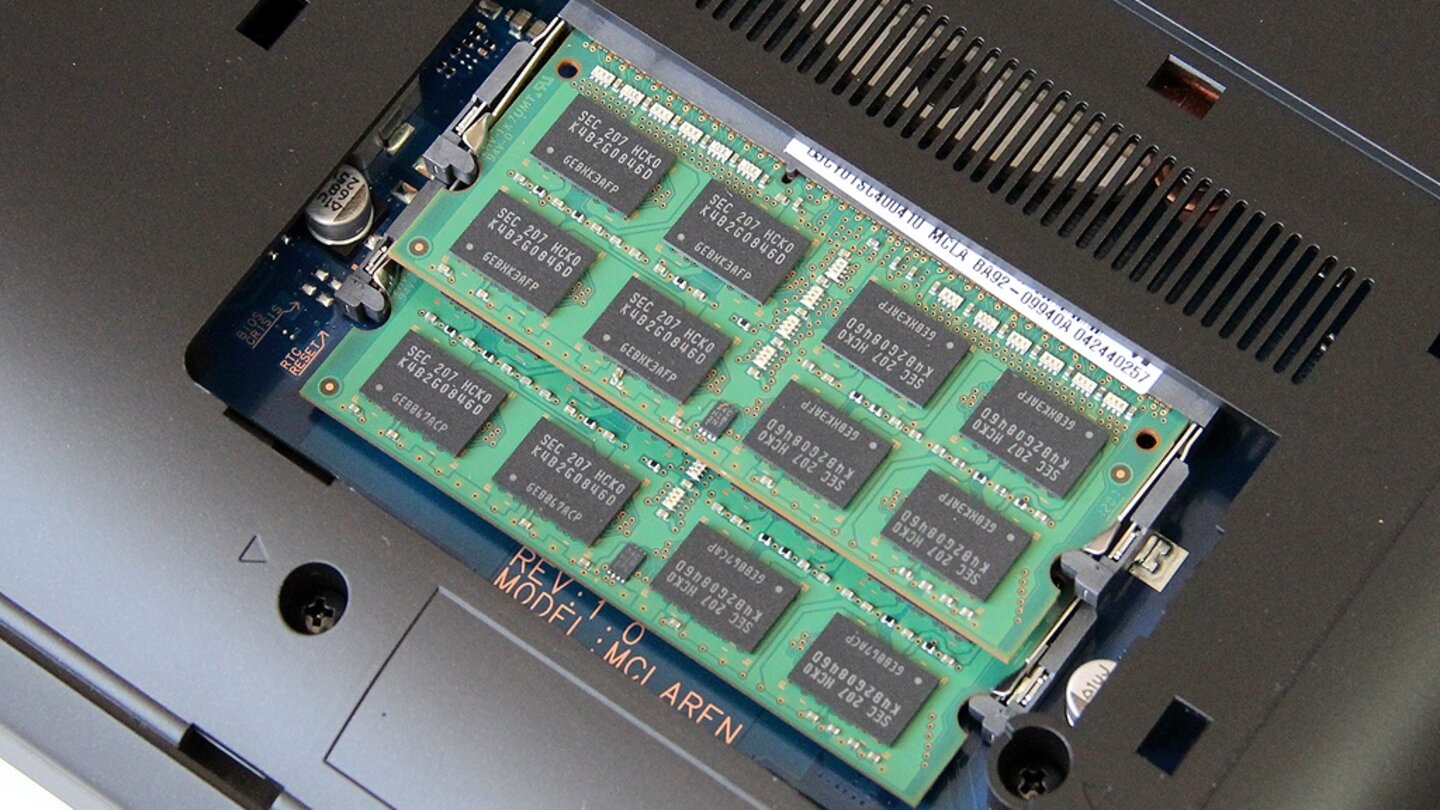 Samsung Serie 5 550P7C