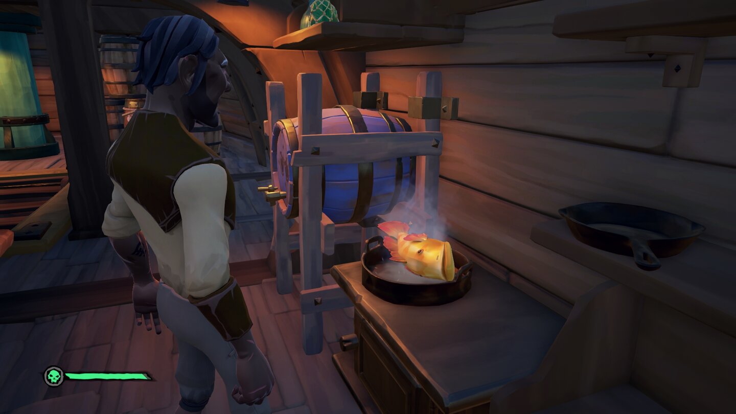 Sea of Thieves: Shores of GoldUnser Smutje kümmert sich in der Bordküche um die Zubereitung eines frisch gefangenen Fischs.