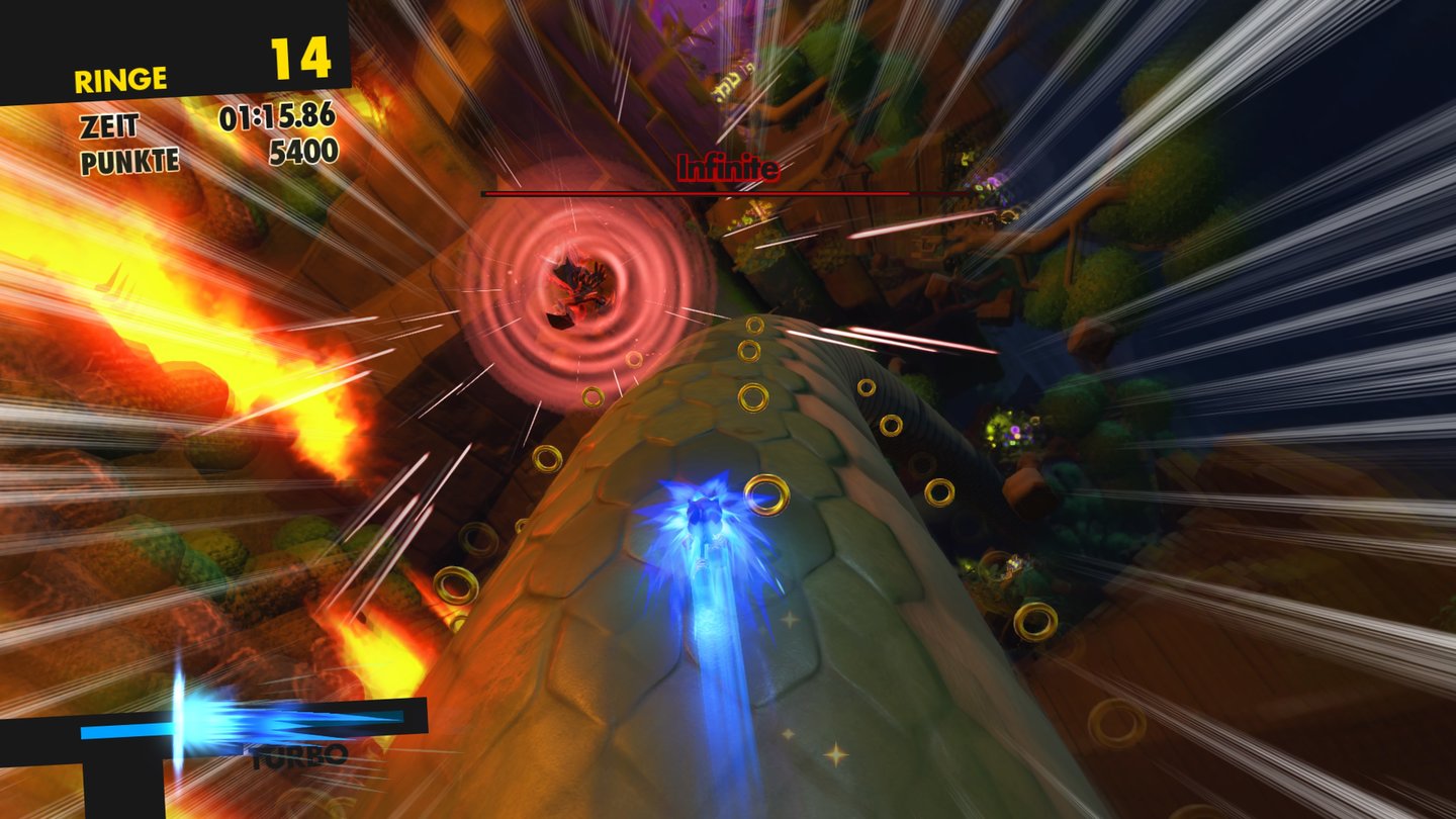 Sonic ForcesDer erste Kampf gegen Infinite ist spielerisch simpel: Ihr rennt auf einer runden Bahn, weicht Münzen aus und wenn ihr den Gegner erreicht, greift ihr schnell an.