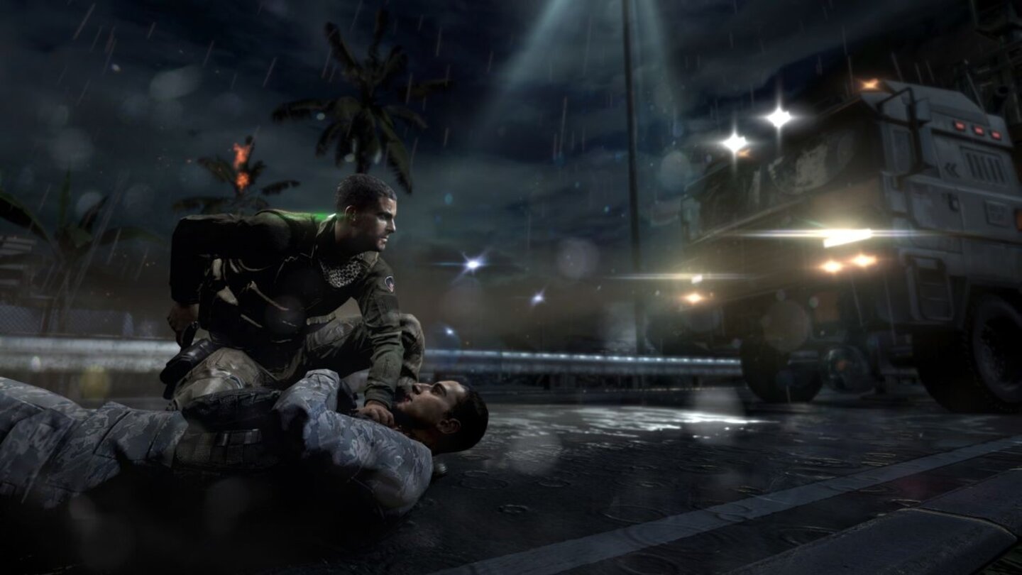 Splinter Cell: BlacklistZu Beginn des Spiels schleicht Sam durch die qualmenden Überreste der Andersen Airforce Base.