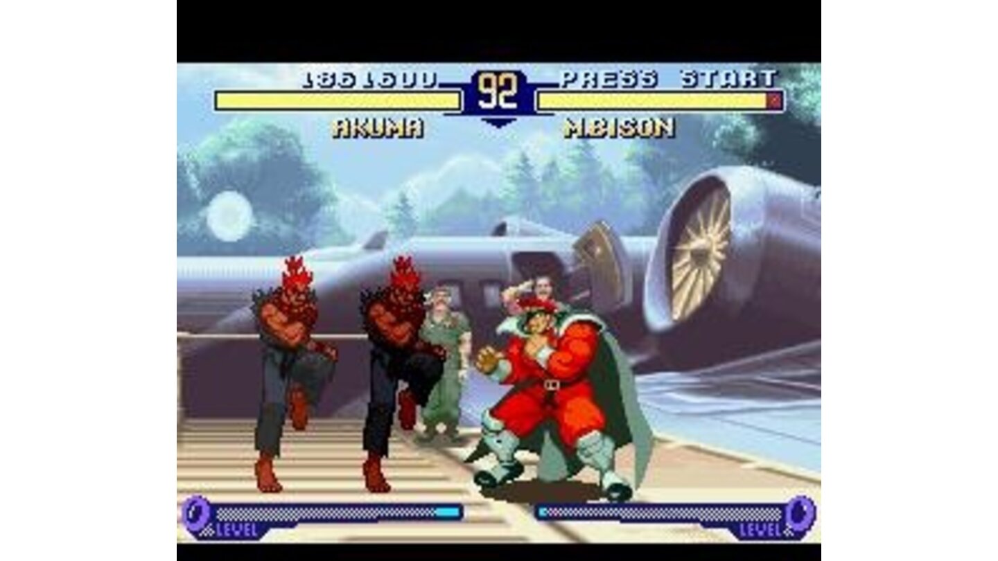 Akuma's teleport is different in SNES version. The visual is weak, but the efficiency is the same!