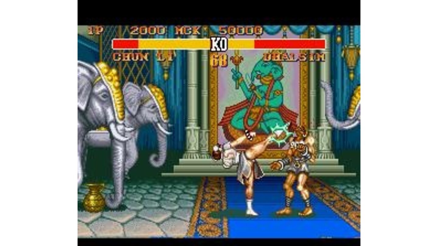 Chu-Li's high kick was connected in Dhalsim's face: an accurate hit!