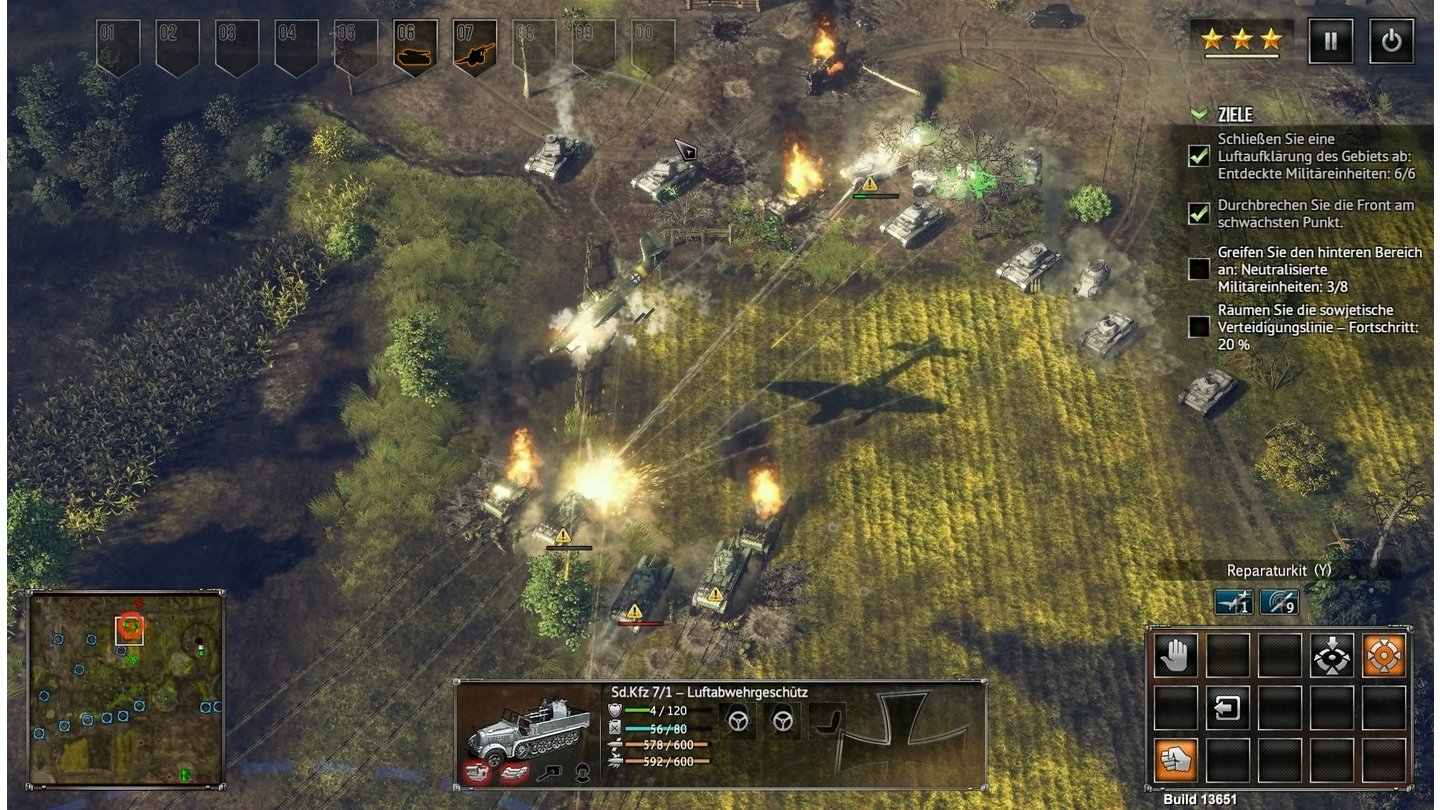 Sudden Strike 4Mit Bomberunterstützung nehmen wir einen sowjetischen Panzerverband auseinander.