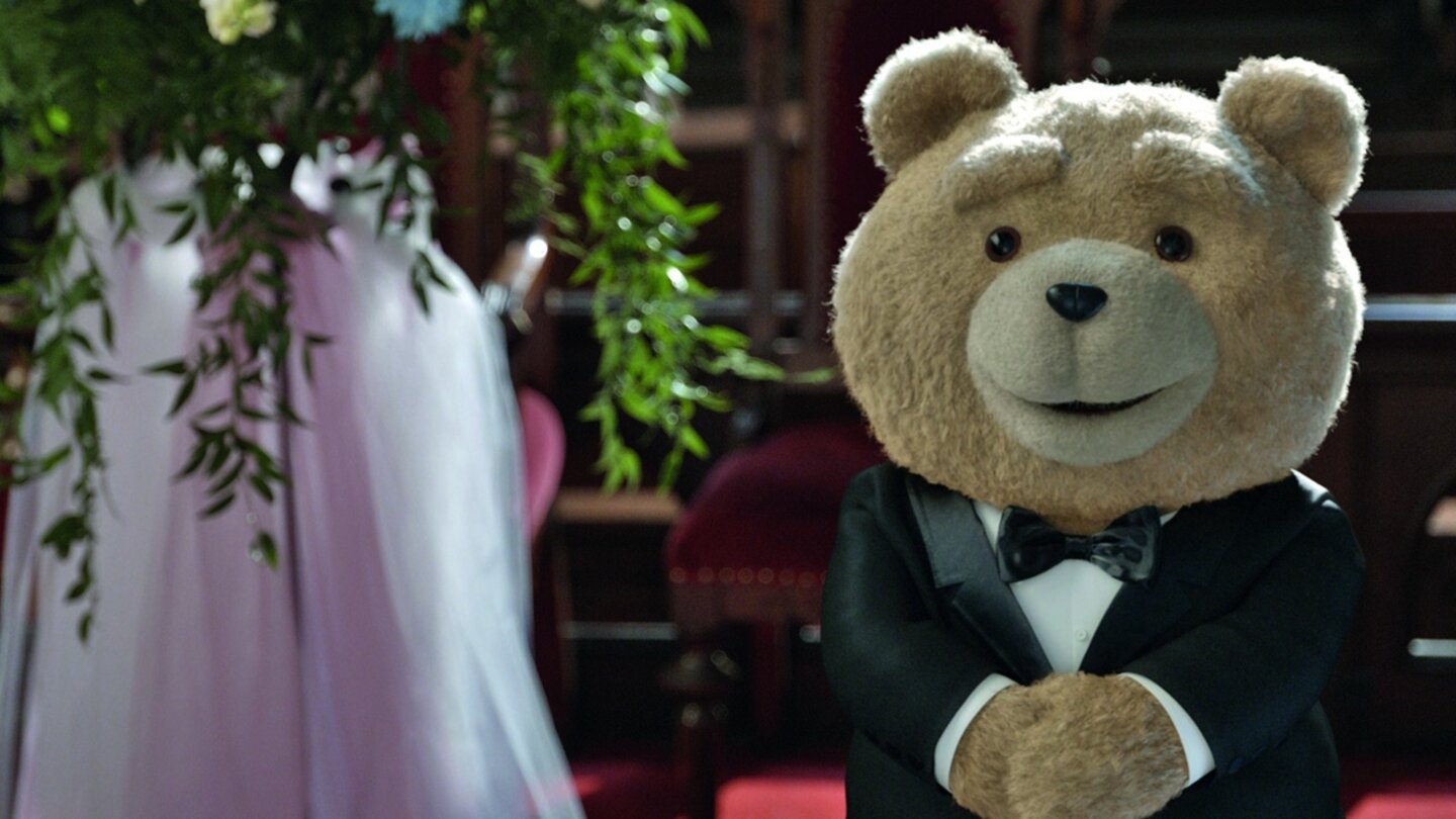 Ted 2Da ist die Welt noch in Ordnung: Ted heiratet seine Langzeitfreundin Tami-Lynn (Jessica Barth).