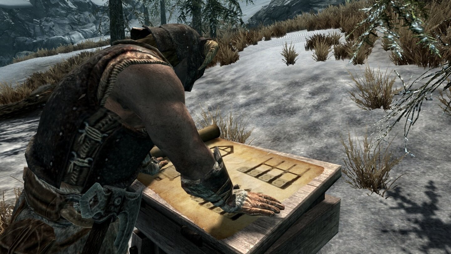 The Elder Scrolls 5: Skyrim - Heartfire-DLCAm Bauplatz finden wir ein Reißbrett mit den Entwürfen vor. Wer auf verschiedene Baustile gehofft hatte, wird aber enttäuscht, da sich die Ergebnisse an den Bauplätzen kaum unterscheiden.