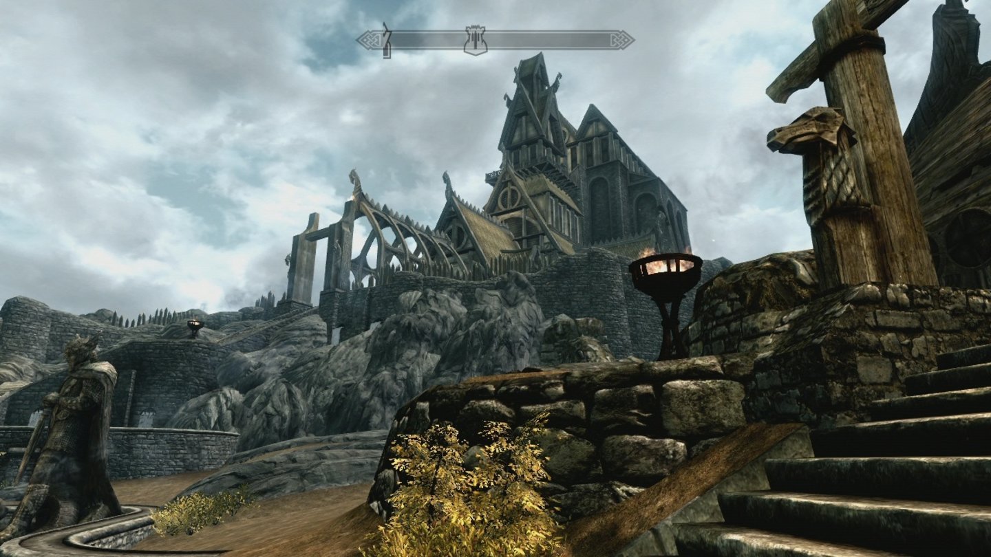 The Elder Scrolls 5: Skyrim (Xbox 360)Die Drachenfeste in Weißlauf trägt ihren Namen nicht zu Unrecht ...