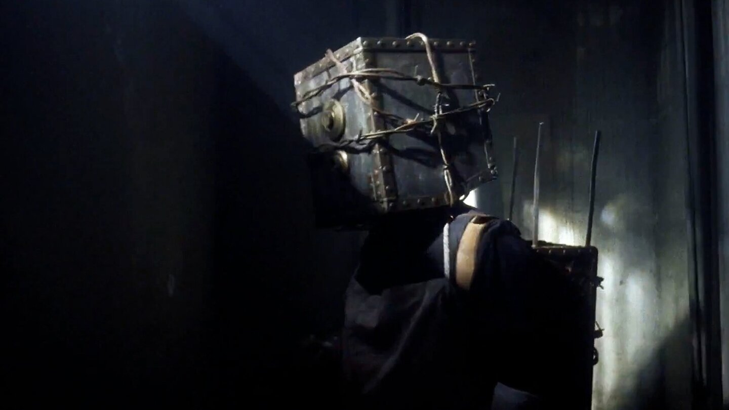 The Evil Within - Szenen aus dem Live-Action-TrailerWäre man gemein, würde man behaupten, dass sich Tango Gameworks für den bullige Tresorkopf vom Pyramid Head aus Silent Hill hat inspirieren lassen.