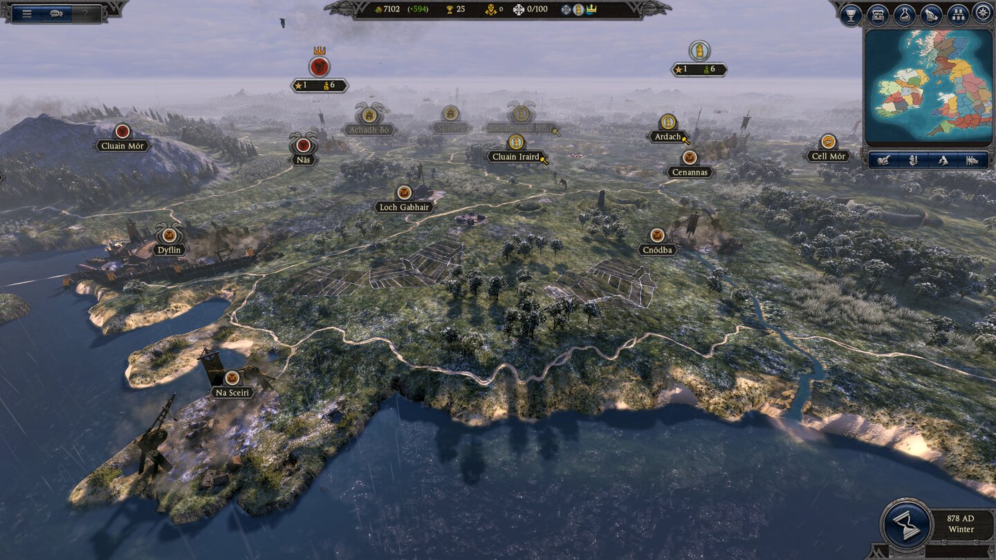 Total War Saga: Thrones of BritanniaDie Karte ist gespickt mit Nebensiedlungen, die einen oder zwei Bauplätze für Kirchen oder Bauernhöfe bieten.
