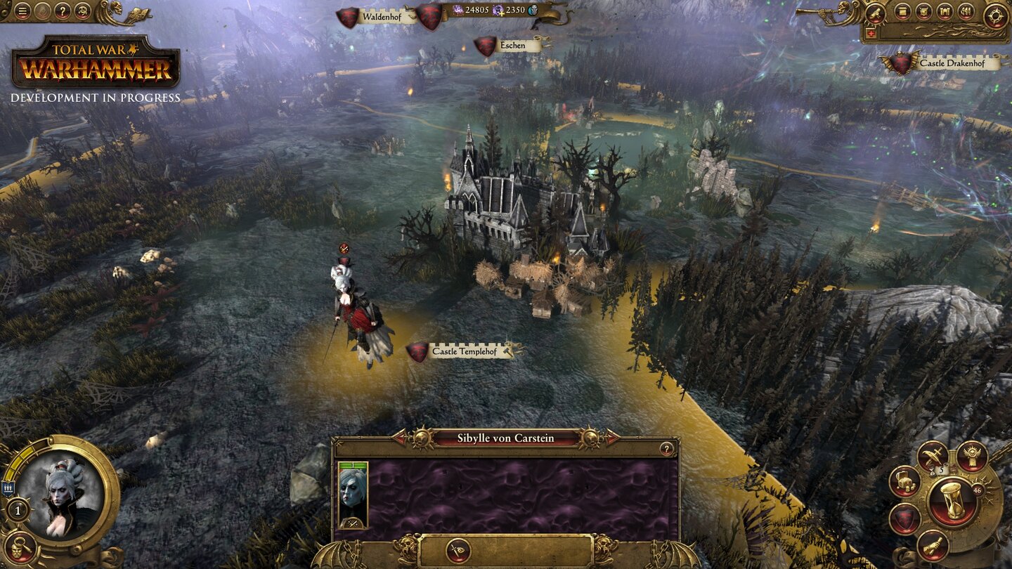 Total War: WarhammerWo Vampire hausen, macht sich auf der wunderschönen Kampagnenkarte Verderbtheit breit. Verlassen die Untoten die schwarze Erde, verschleißen ihre Armeen.