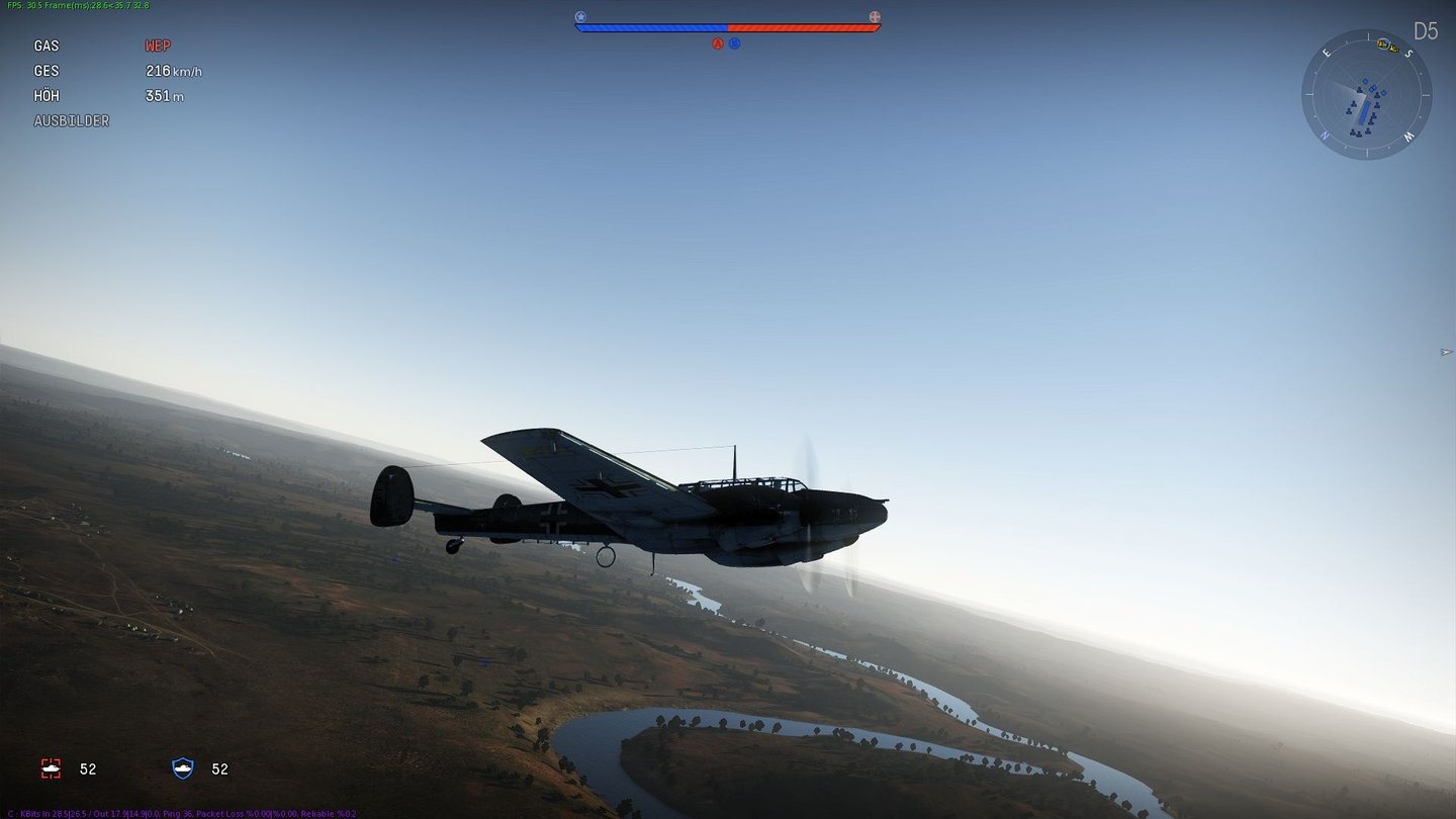 War ThunderEin schwerer Jäger vom Typ Messerschmitt Bf 110 im Überflug über eine malerische Flusslandschaft.