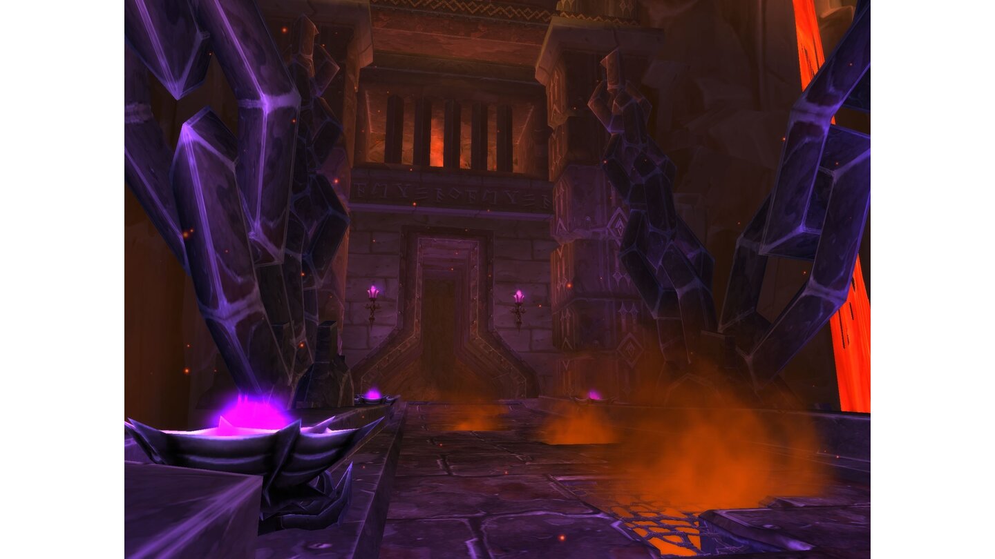 ... der Brücke zur Oberen Schwarzfelsspitze, wo mit dem Blackrock Descent ein neuer Raid-Dungeon wartet.